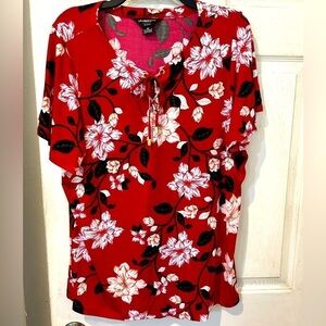 NWOT Liz Claiborne Knit Floral Top, Short Sleeves and Tie Front